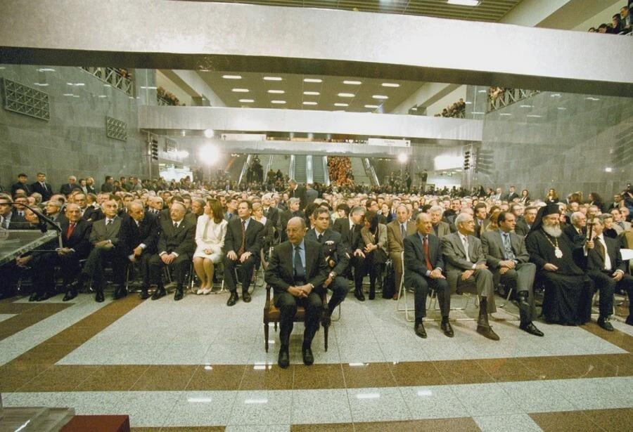 Όταν το Μετρό της Αθήνας εγκαινιάστηκε σαν… δεξίωση: Εικόνες από το 2000 που έγιναν ξανά viral - ertnews.gr