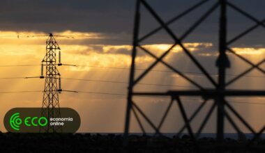 Substituir rede aérea por subterrânea? Talvez “nalguns casos”, mas há que “balancear” investimentos, diz E-Redes