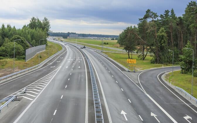 Leis: Tartu ja Pärnu maanteed tuleb ehitada neljarajaliseks aastaks 2035