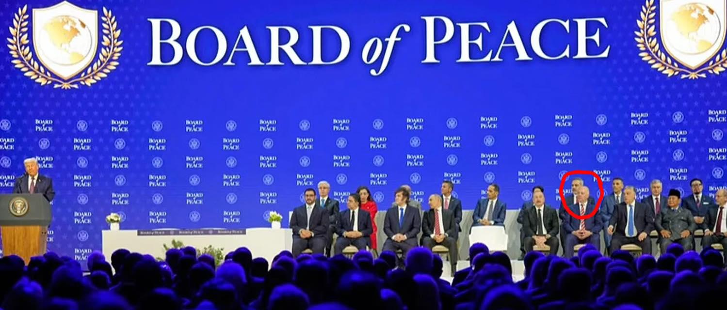 Новата желязна завеса се спуска и Пеевски, Борисов и Радев очевидно искат да сме от другата страна на завесата, при руснаците и тръмпистите.