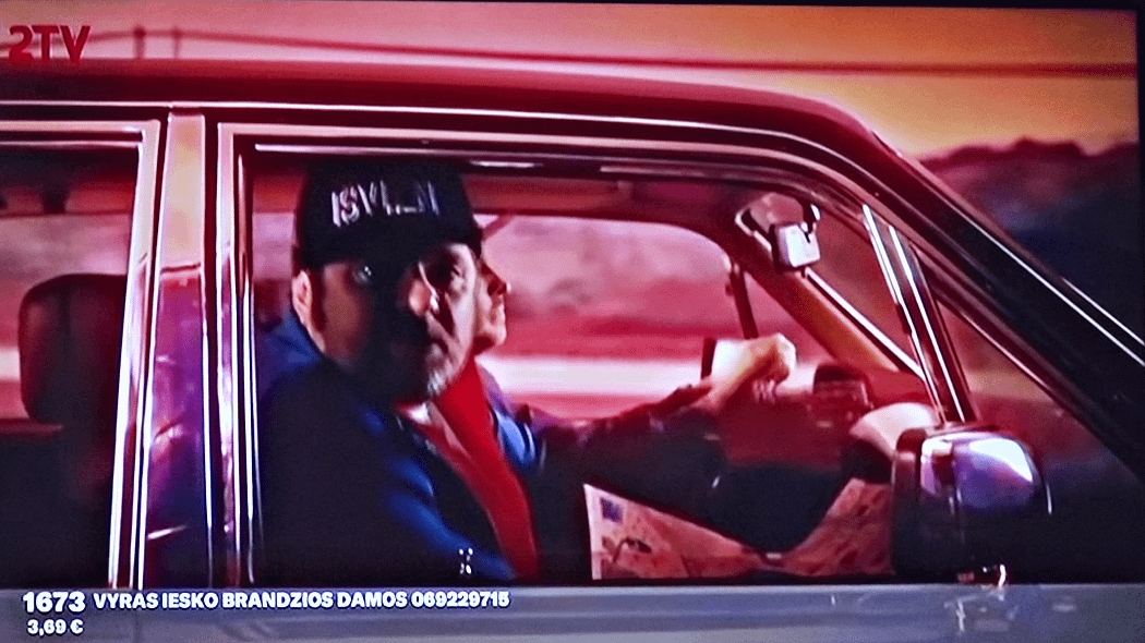 Kavinėj mačiau tą klipą, bet klipo autoriaus nežinau. Ar galit man padėti? Dėkoju iš anksto!