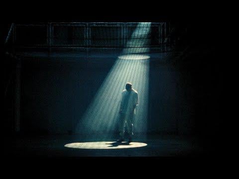 V času polarizacije tole sede k budali šamar