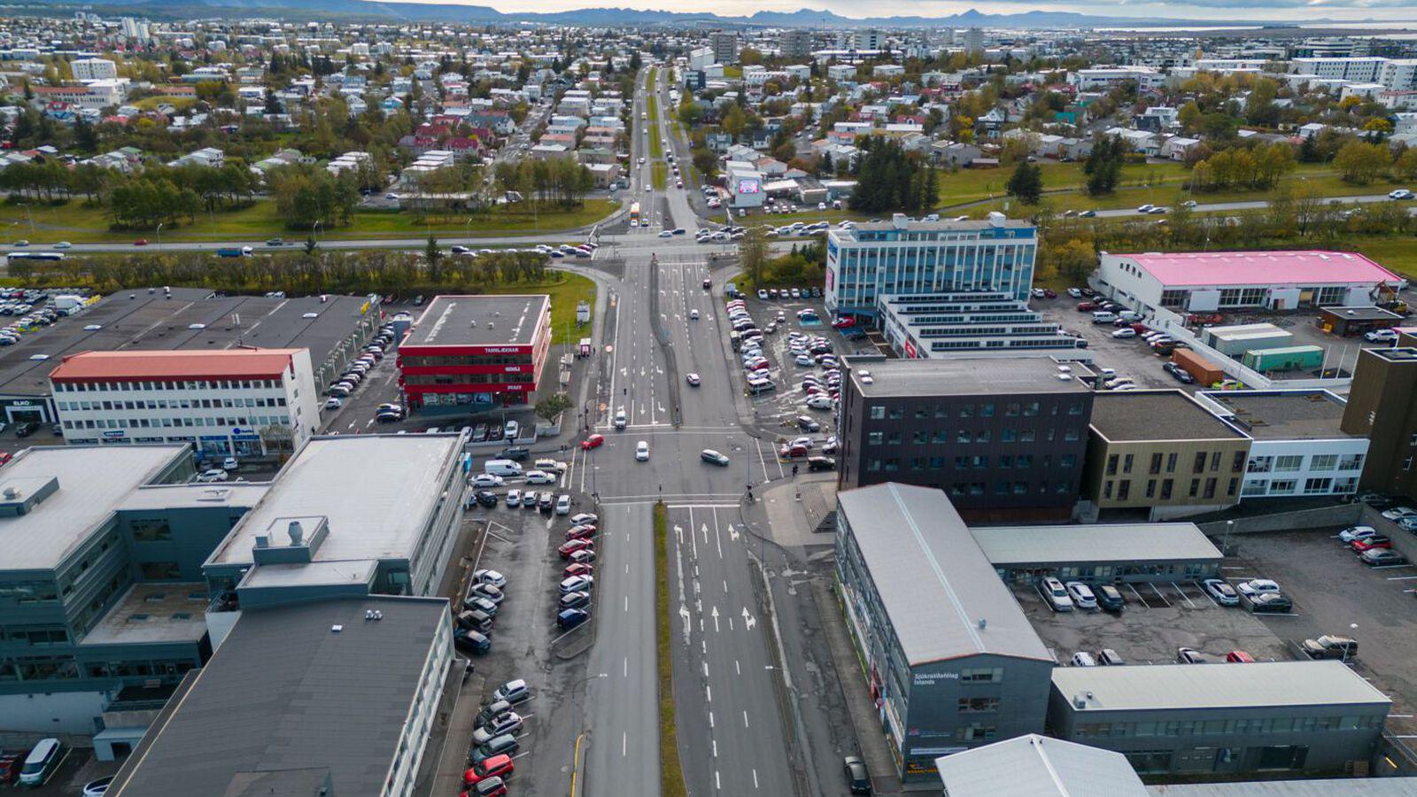 Hvatt til að hvíla einkabílinn vegna mengunar