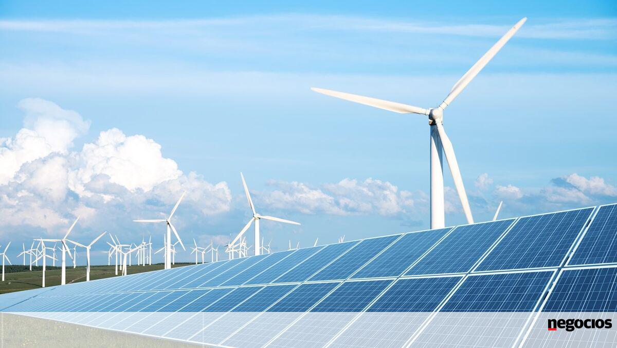 Governo prepara apoio à mini-geração fotovoltaica para famílias