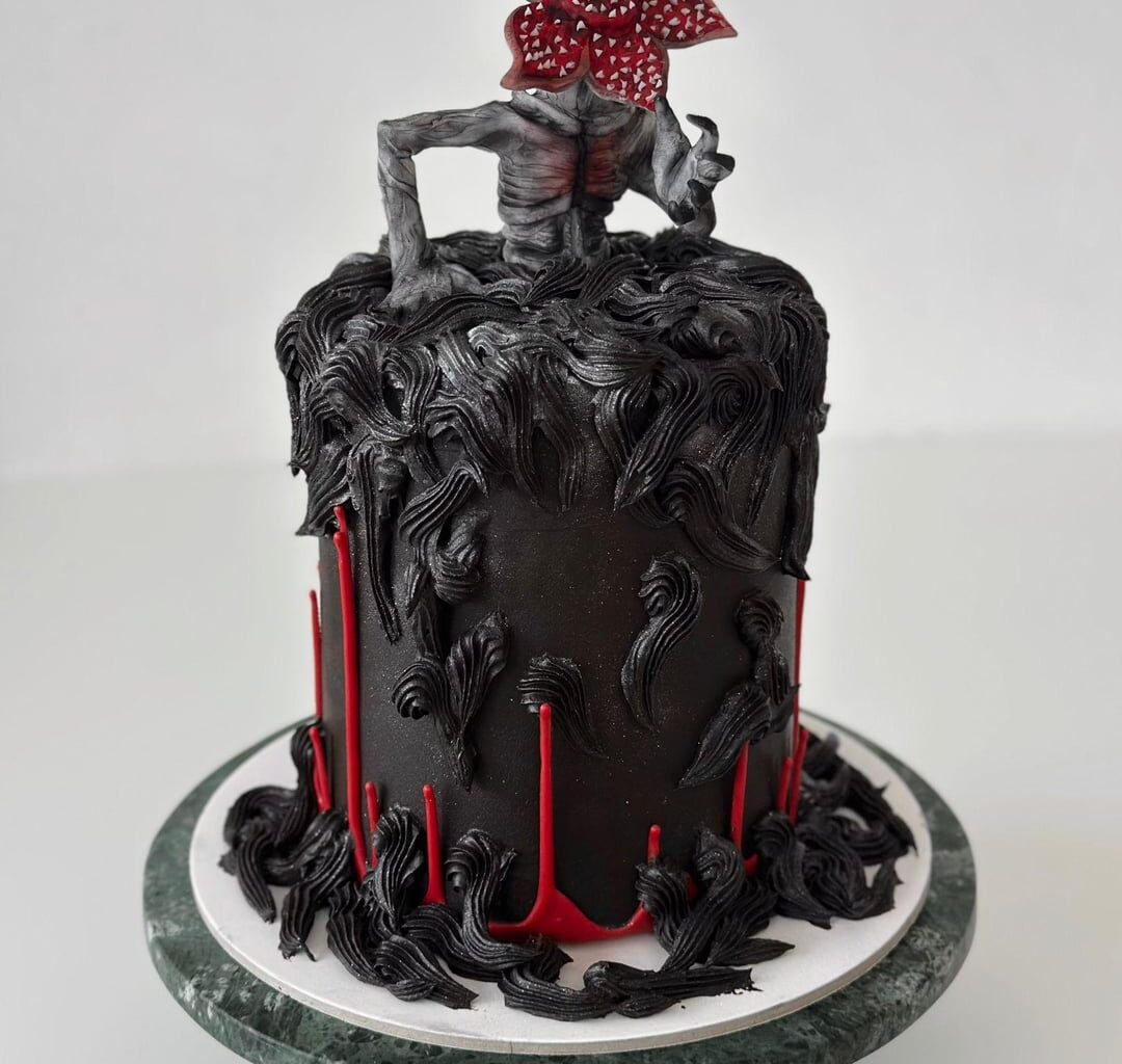 Stranger Things dzimšanas dienas kūka