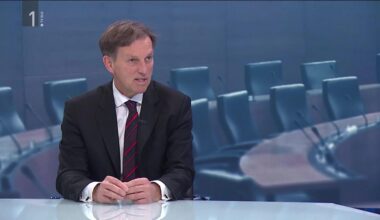 Predsednica umaknila Keršmanca in za ustavno sodnico znova predlagala Kresal