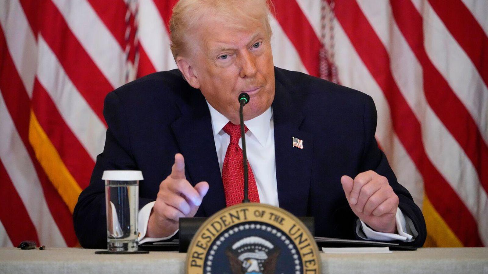 Hótar tollum á ríki sem standa með Græn­lendingum - Vísir