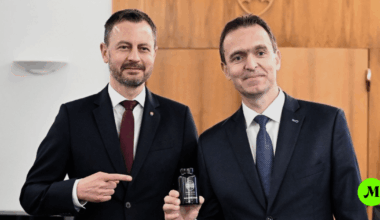 Úradníci za bývalých vlád žiadali Facebook odstrániť tisícky príspevkov | Marker.sk