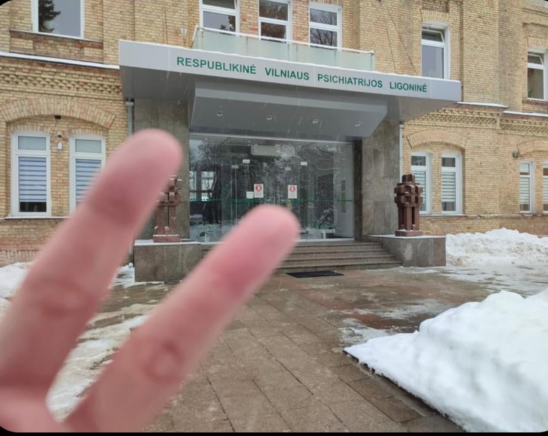 Bandžiau nusižudyti dirbdamas korporacinį darbą – AMA