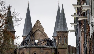 Desinformatie op sociale media over brand Vondelkerk: 'Zorgelijke ontwikkeling'