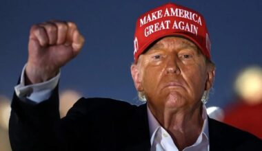 Je Donald Trump Diktator?