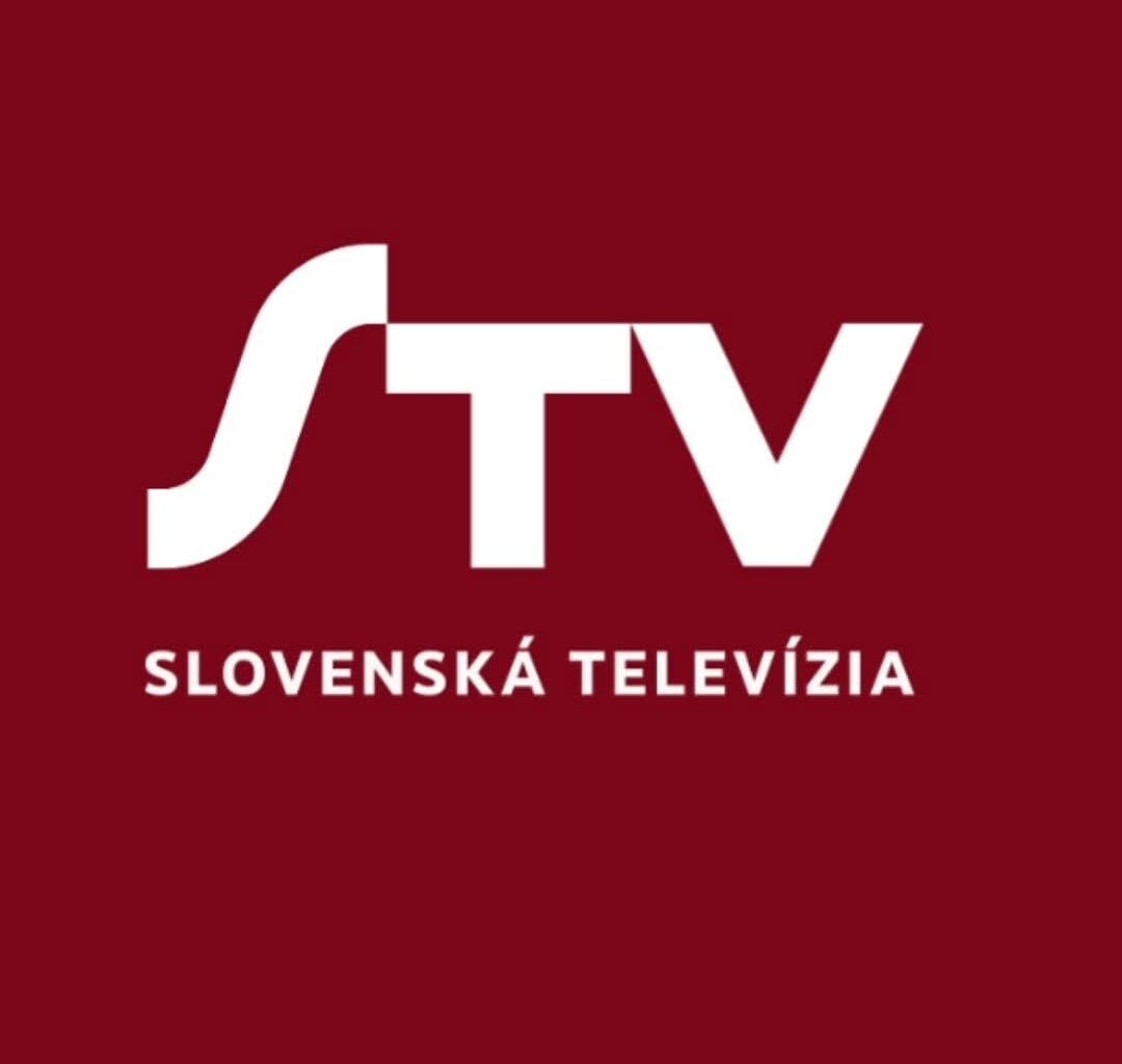 ✏️ Logá STVR sú predstavené. Čaká nás sfunkčnenie identity. 🏨 Dnes sa v priestoroch Slovenskej televízie v Mlynskej doline konal mediálny brífing. Oficiálne sme predstavili nové korporátne logo, ako aj logá organizačných zložiek Slovenská televízia a Slovenský rozhlas. ✨ Logo vzniklo na pôde STVR