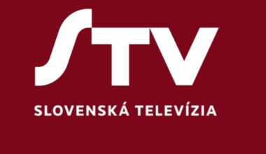 ✏️ Logá STVR sú predstavené. Čaká nás sfunkčnenie identity. 🏨 Dnes sa v priestoroch Slovenskej televízie v Mlynskej doline konal mediálny brífing. Oficiálne sme predstavili nové korporátne logo, ako aj logá organizačných zložiek Slovenská televízia a Slovenský rozhlas. ✨ Logo vzniklo na pôde STVR