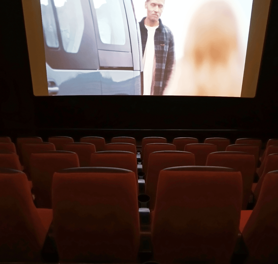 Er biograferne ved at dræbe sig selv?