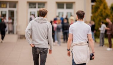 GenZ at work: young Lithuanians change jobs frequently, employers try to adapt