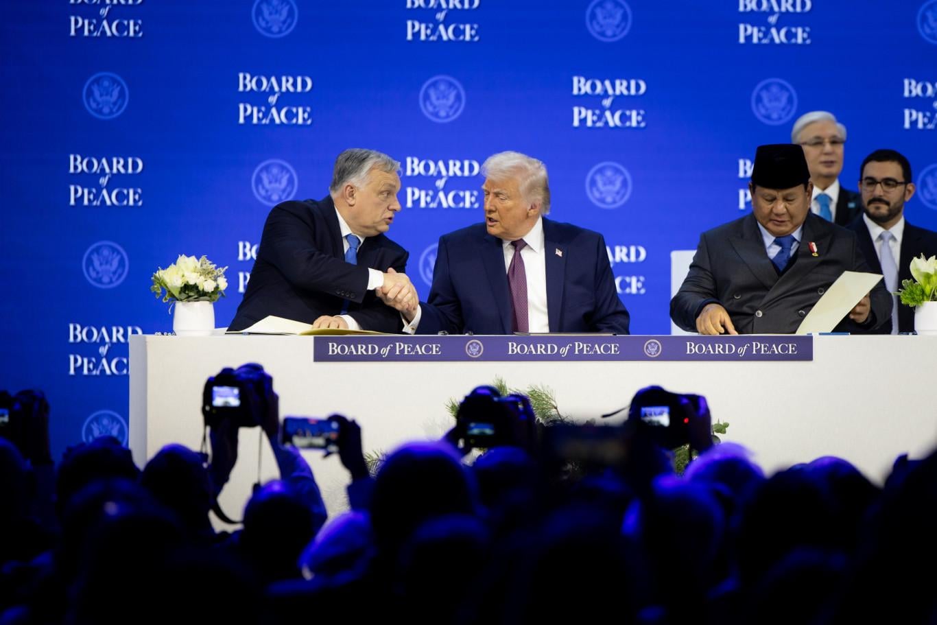 Törvénybe írják, hogy a magyar miniszterelnök csatlakozása Trump Béketanácsához egyezik a nemzeti érdekkel