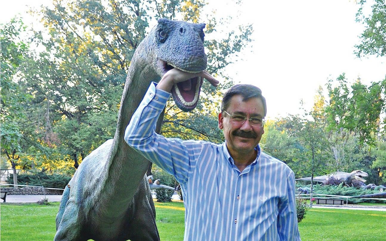 Danıştay, ABB'nin Melih Gökçek dönemine ilişkin imar uygulamalarıyla ilgili suç duyurusunda İçişleri Bakanlığı’nın “soruşturma izni verilmemesi” kararını oybirliğiyle kaldırdı; dosya yeniden ön inceleme yapılmak üzere Bakanlığa gönderildi.