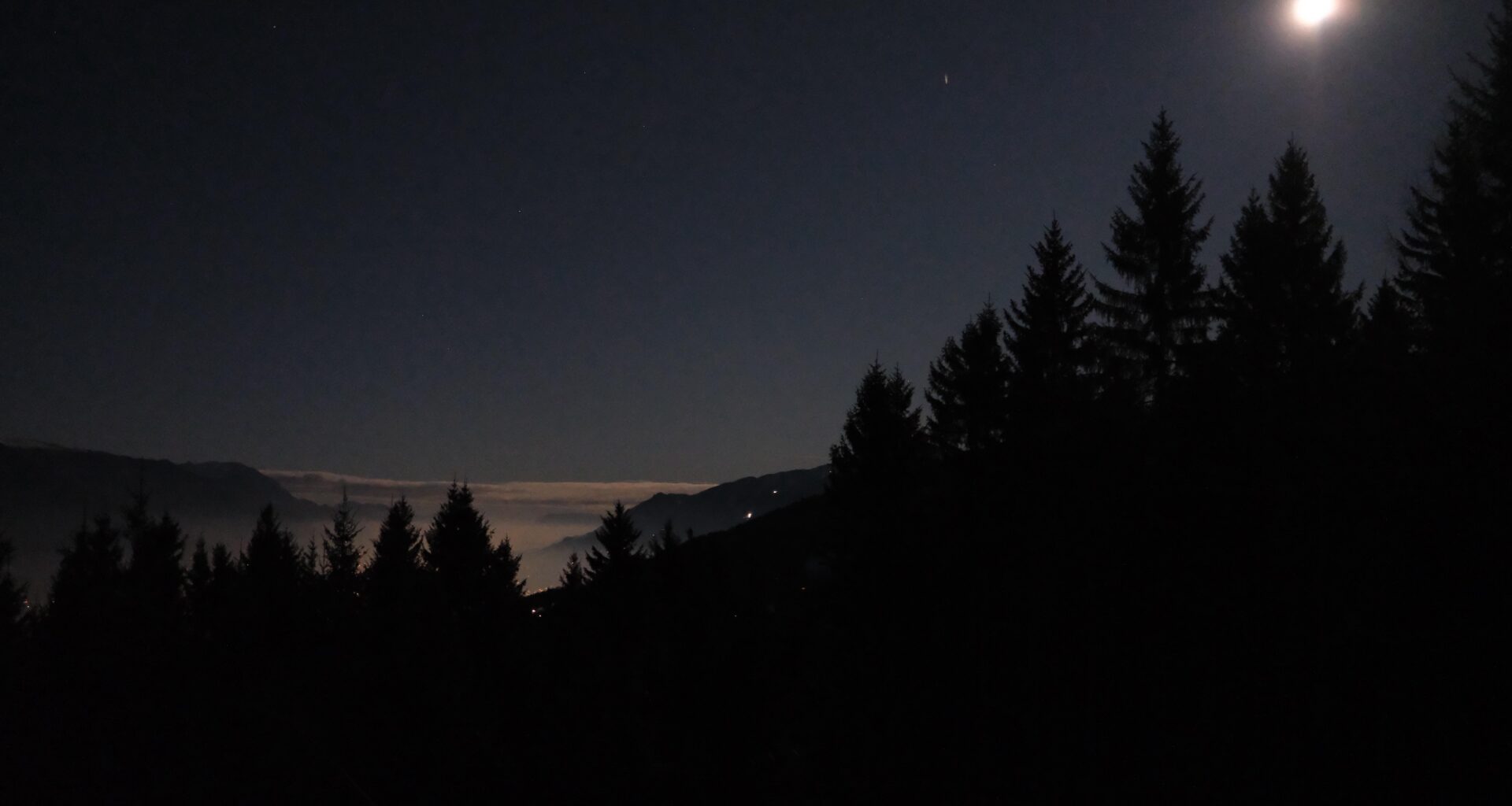 Schneemond über dem Inntal, Tirol 🌑 🙌