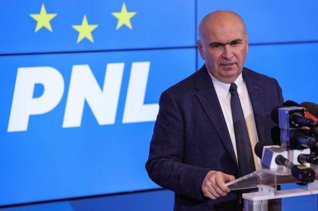 Ilie Bolojan a primit un vot de încredere în cadrul Biroului Politic Naţional - 47 de voturi ”pentru” şi 3 ”împotrivă” / Propunerea sa de a schimba conducerea pentru zece filiale neperformante nu a trecut de vot