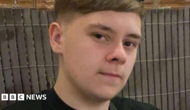 Harvey Willgoose's family say 'too many red flags' were missed - BBC News