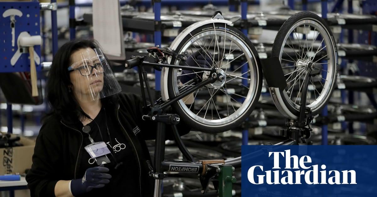 UK manufacturing growth accelerates as export orders rise