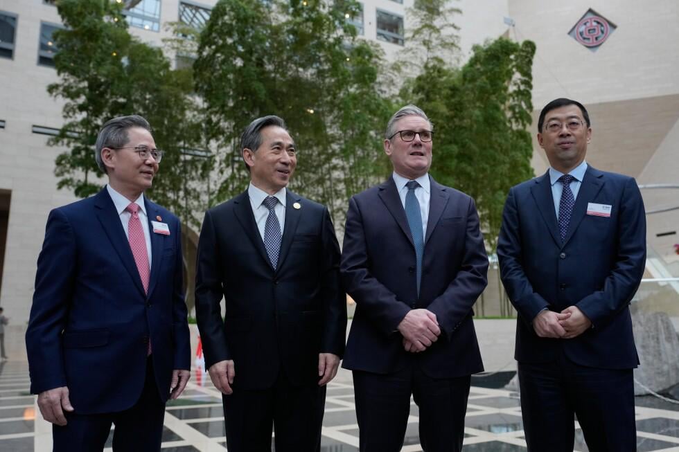 Starmer says UK ‘can’t stick its head in the sand’ over China after Trump issues warning