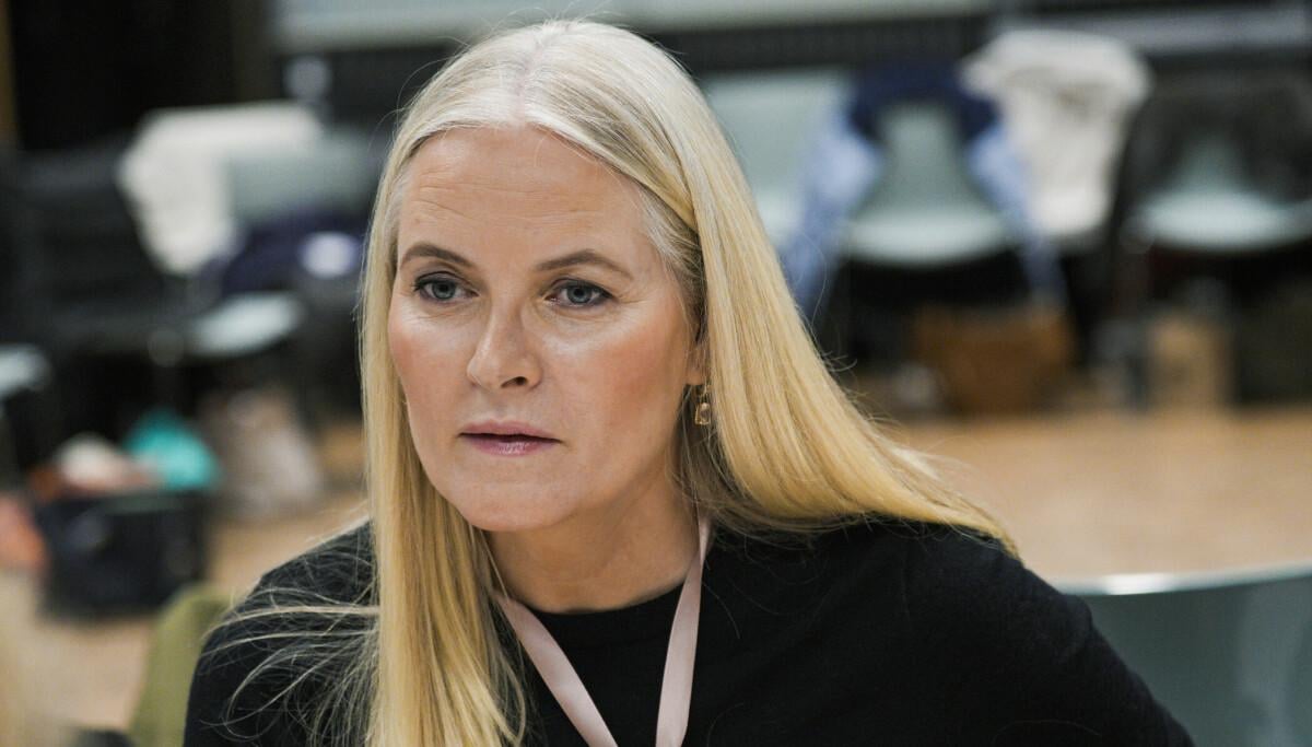 Støtten til monarkiet faller