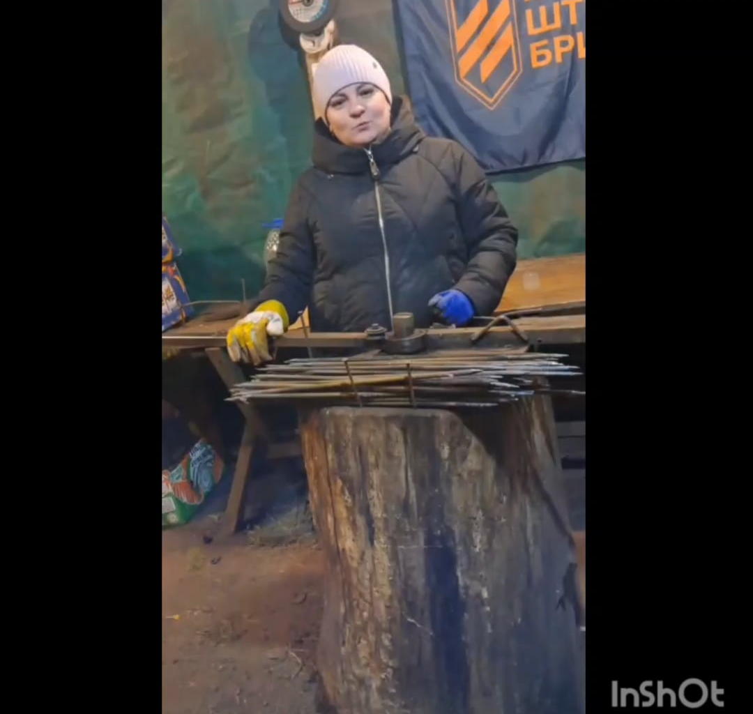 Hi, Reddit! Once again, I am writing to express my sincere gratitude. The video shows Ms. Maria, the head of a volunteer forge for which we purchased metal reinforcement bars last week. The materials we purchased have already been turned into metal staples and sent to their recipients. Thank you!