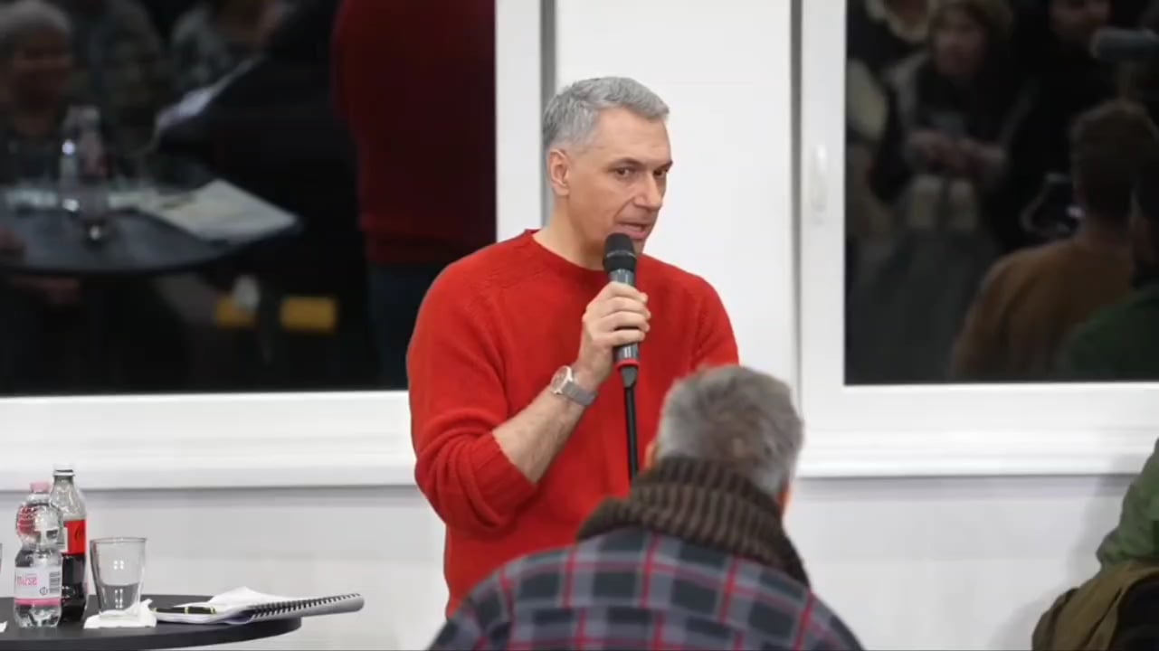 Döbbenetes volt a mai váci Lázárinfó utáni "sajtótájékoztató", vagy nem tudom, mi volt ez