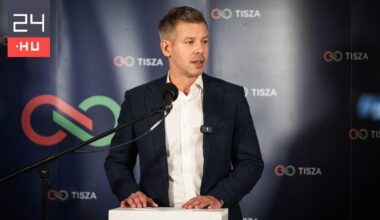 RTL: Felfüggesztették az állásából azt a debreceni tanárt, aki baltával fenyegette a Tisza aktivistáit