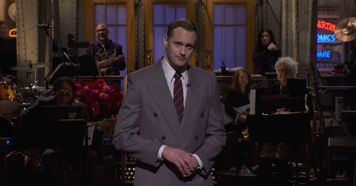 Alexander Skarsgård värd för amerikanska humorprogrammet SNL