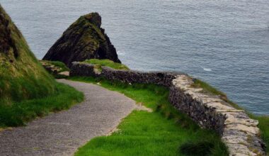 Pensioner banned from driving after helping stranded motorist on remote Kerry road | Irish Independent