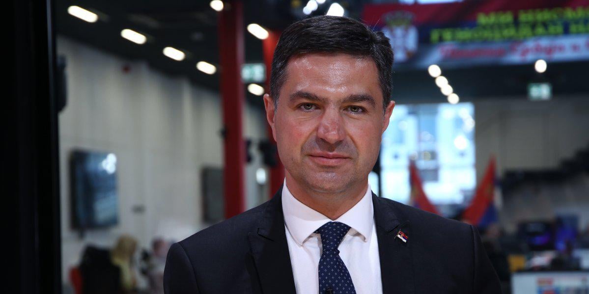 Mi nemamo gradonačelnika - Niš ima kmeta Supermena