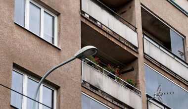 Kein Geld fürs Sanieren: Immer mehr Städte verkaufen Gemeindewohnungen