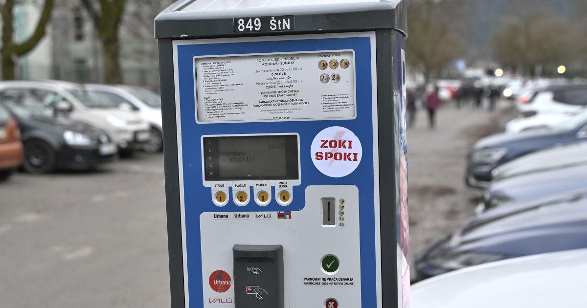 V Štepanjskem naselju ponoči razstrelili tri parkomate (Foto)