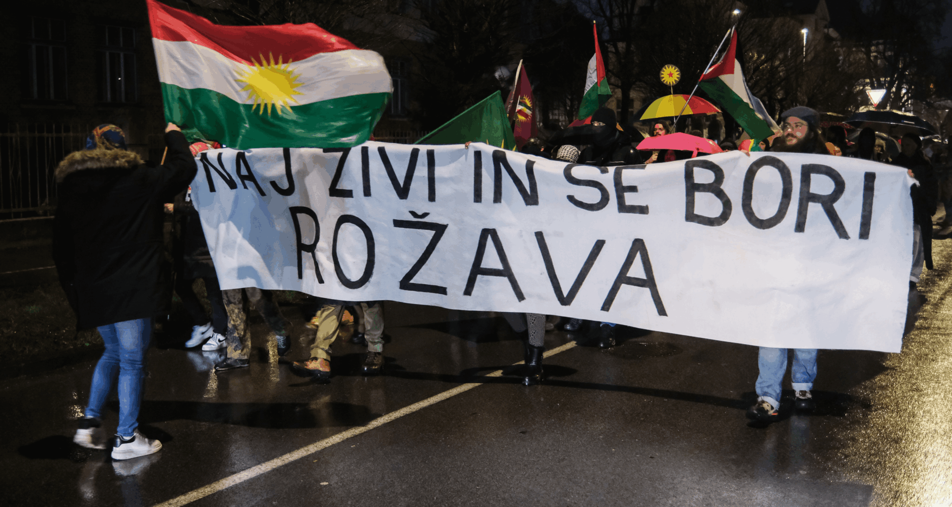 Današnji shod proti agresiji nad kurdsko in drugimi skupnostmi v Siriji