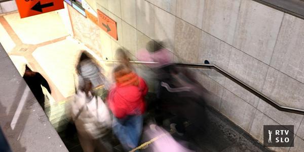 Mladi volivci so bili tradicionalno bolj levo usmerjeni, danes se nagibajo rahlo na desno