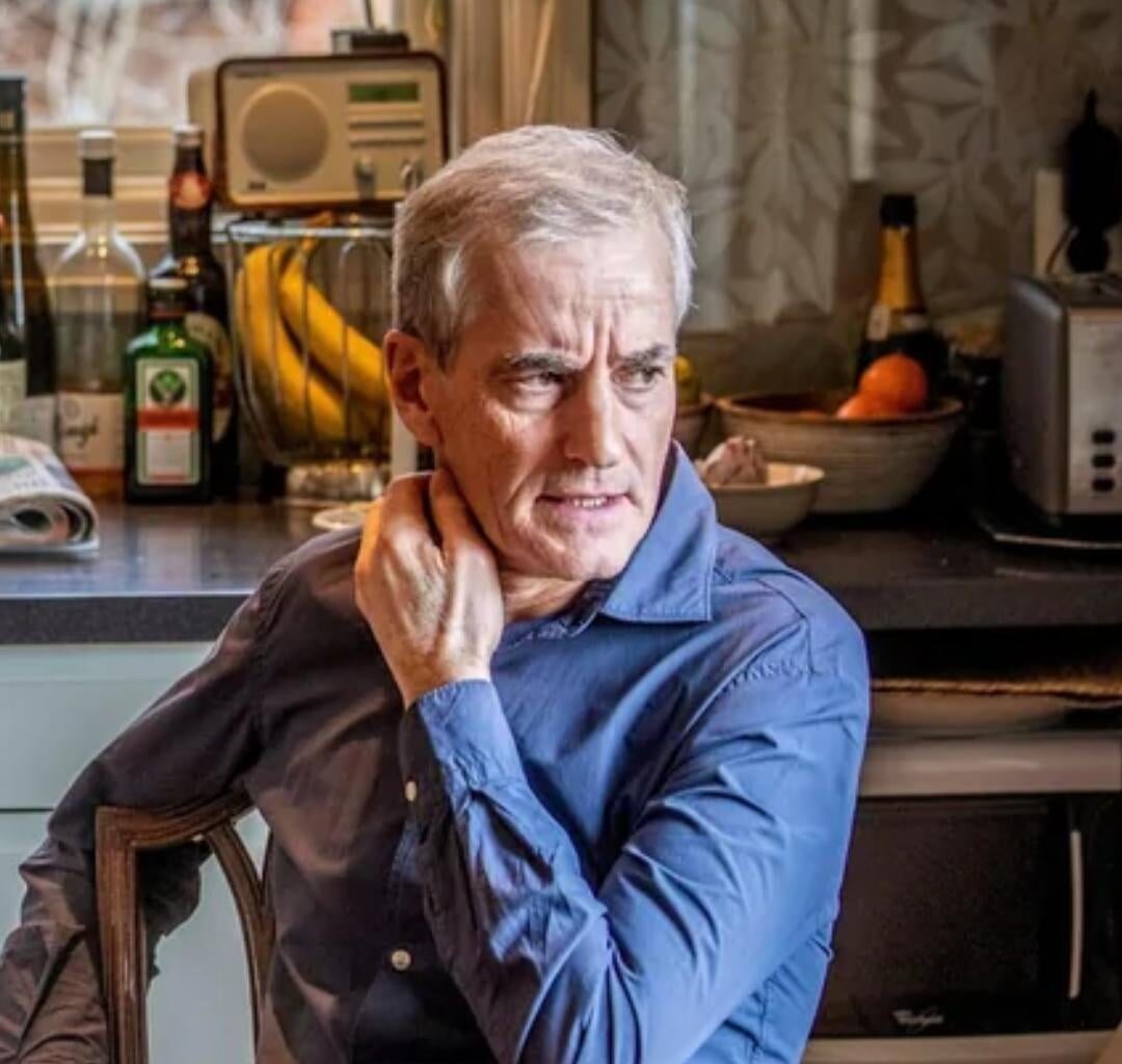 Prime Minister Støre with unprecedented criticism of Crown Princess Mette Marits relationship with Epstein.