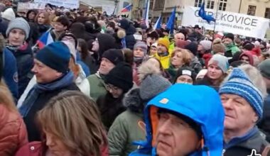 Andrej má dvojníka a nebo fandí prezidentovi. A nebo AI.