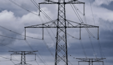 Romania sends energy across Prut River to support Moldova