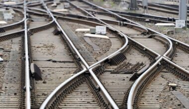 Al dagen minder treinen tussen Amsterdam en Utrecht door kapotte wissels