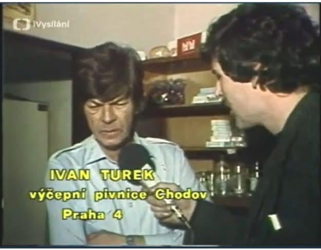 No řekněte mi …. kdo to je?