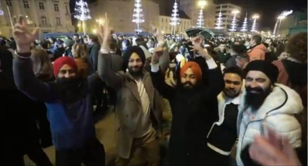 Decki culi da ce na trg doci HOES a docekao ih HOS