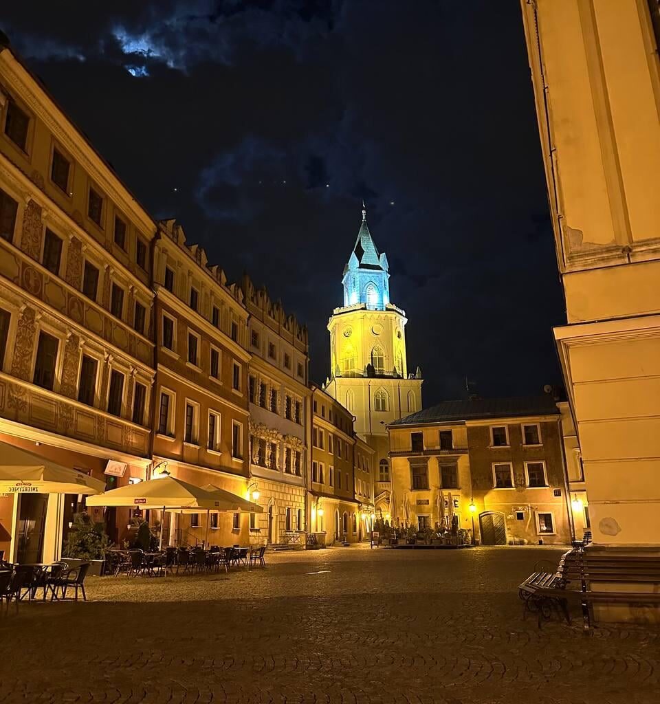 The world is full of beauty.