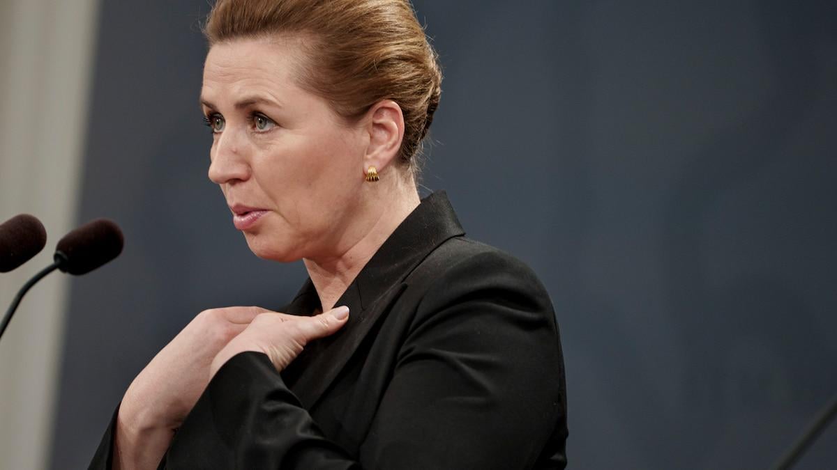 ANALYSE Mette Frederiksen skyder kæmpe valgraket af - nu er regeringen i valgkamp med sig selv, og Borgen dirrer af spænding | Politik