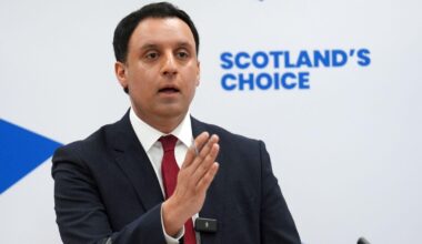 Scottish Labour commits to banning transgender women from female prisons if Anas Sarwar becomes first minister