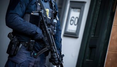 Svenskere får 12 og 14 års fængsel for terrorangreb og drabsforsøg