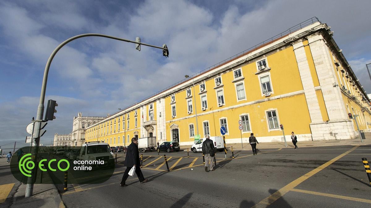 Dívida pública supera meta do Governo e cai para 89,7% do PIB em 2025