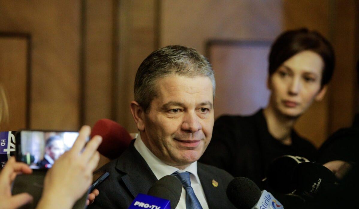 Completul de cinci judecători al Înaltei Curți l-a achitat definitiv pe fostul ministru al Sănătății Florian Bodog de acuzațiile de abuz în serviciu și fals intelectual / Inițial, instanța supremă îl condamnase la închisoare cu suspendare