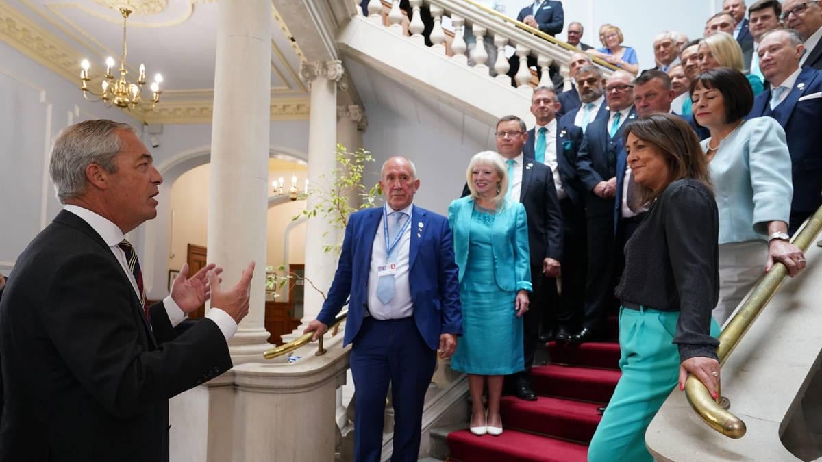 Reform council spends £600k on eight free parking spaces for senior councillors